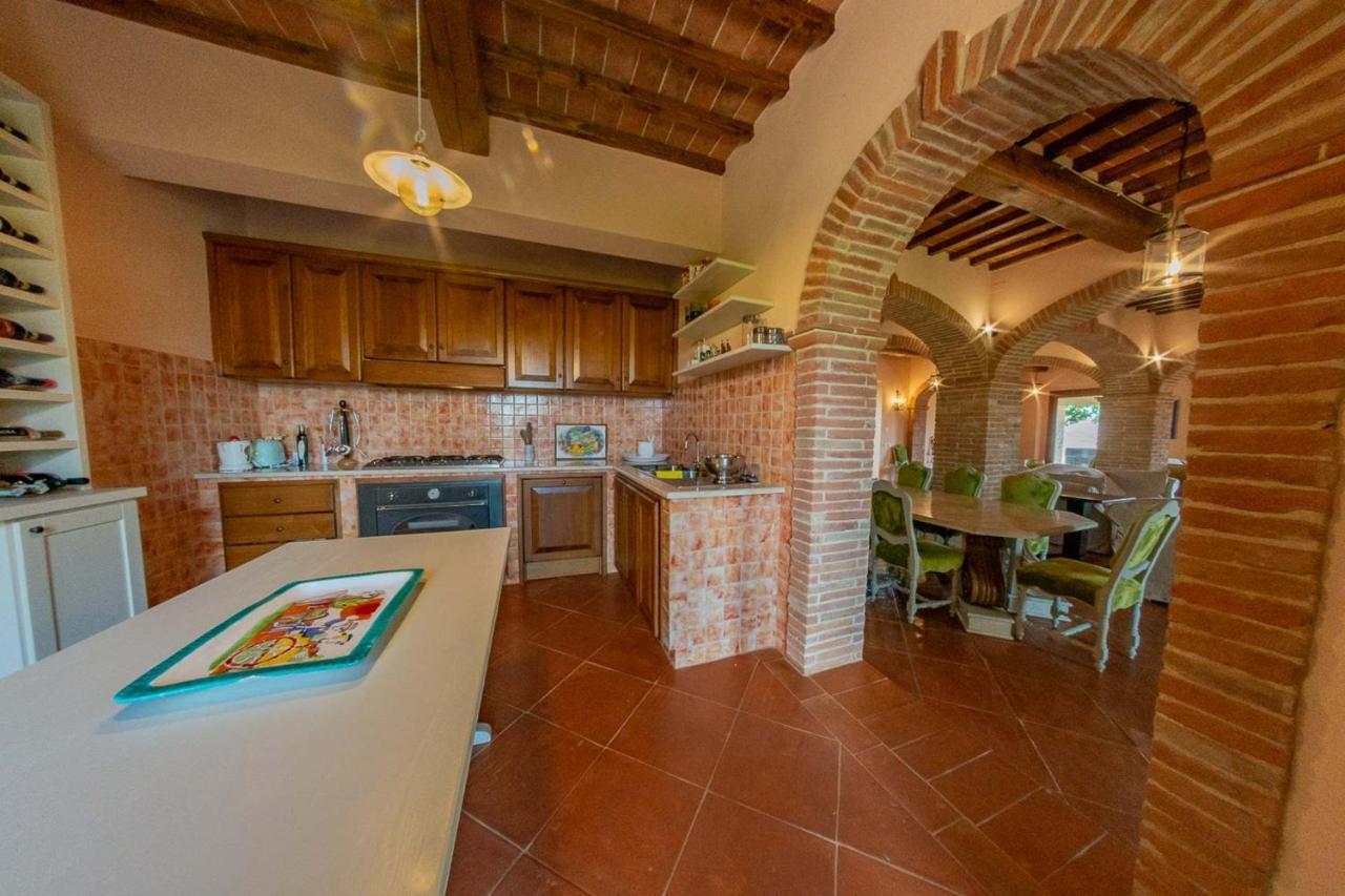 Villa Talosa Montepulciano Stazione Buitenkant foto